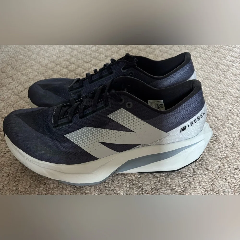 New Balance Men's FuelCell Rebel v4 - Picture 3 of 7